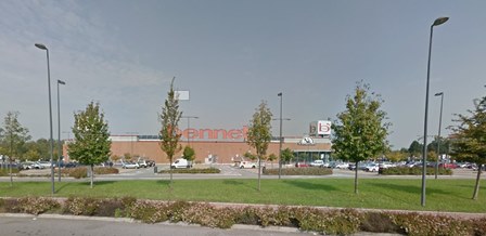 Cornaredo - Centro commerciale Bennet